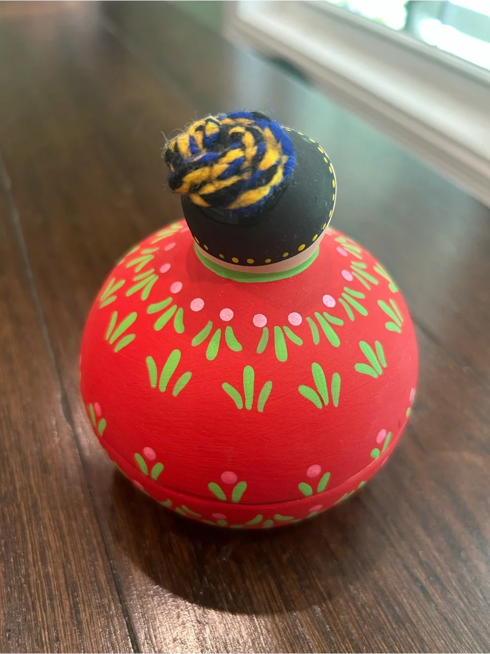 Mexican folk lore hand painted pottery trinket box vintage